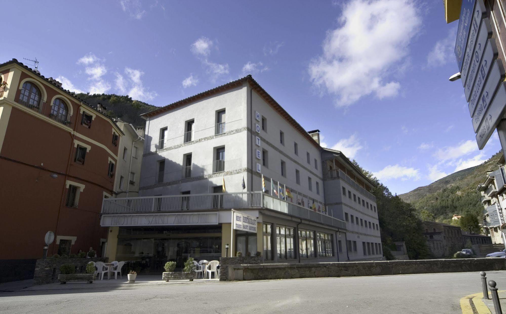 Hotel Sant Antoni Ribes De Freser Exteriör bild